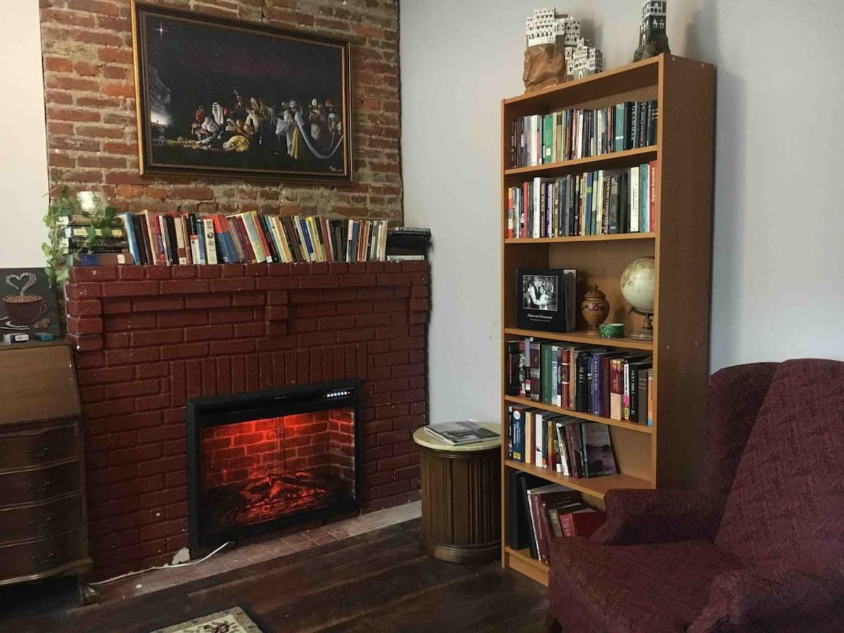 10 Min To Town Center & Wedding Venues W Walkscore 96 & Super Fast Wifi Apartment Lancaster Exterior photo